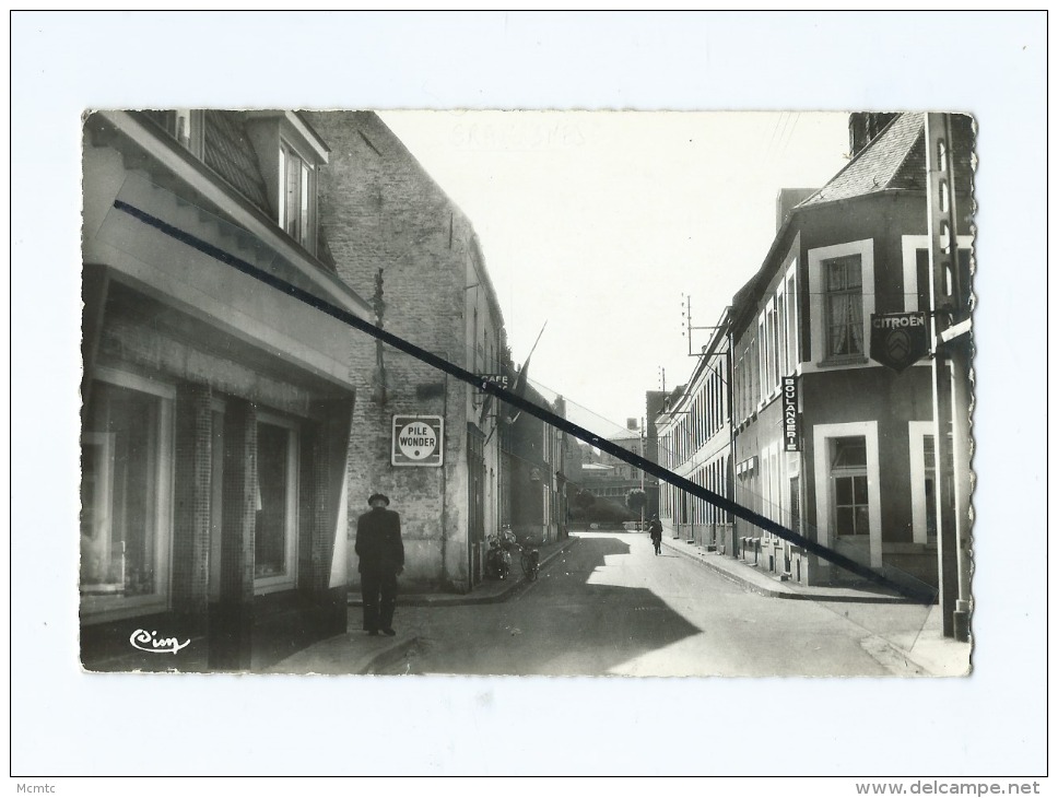 CPSM  -  Gravelines  -  Rue De Dunkerque  (Pub: Pile Wonder  -  Citroën  ) - Gravelines
