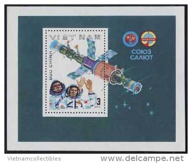 Vietnam MNH Perf Souvenir Sheet 1980 : Intercosmos - Soviet - Viet Nam Space Flight (Ms365B) - Vietnam