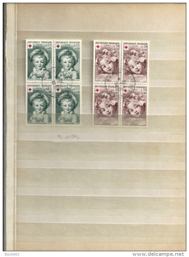 Petit Lot De 48 Timbres Croix  Rouge Oblitérés + 2 Carnets De 1966 Et 1972 Oblitérés (cote 150 Euros) 5 Scans - Collezioni