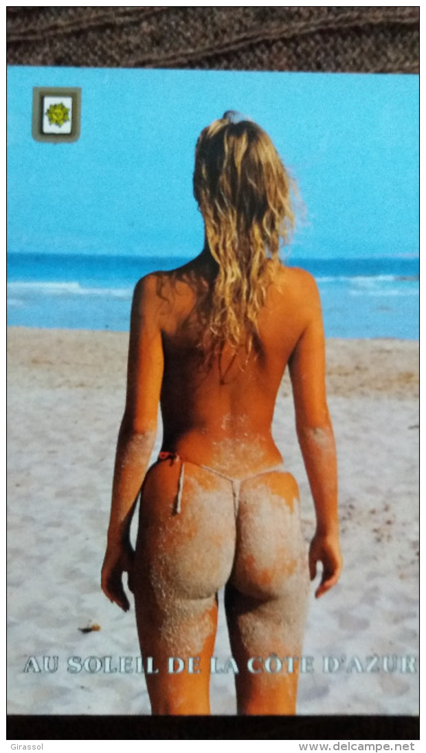 CPSM  PIN UP FEMME NUE FESSES NUES AU SOLEIL DE LA COTE D AZUR - Pin-Ups