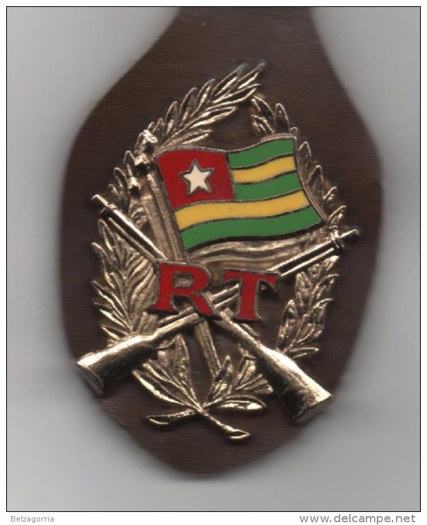 INSIGNE R T  DES FORCES ARMEE Du TOGO  COMPLET  ( République Du TOGO ) - Police