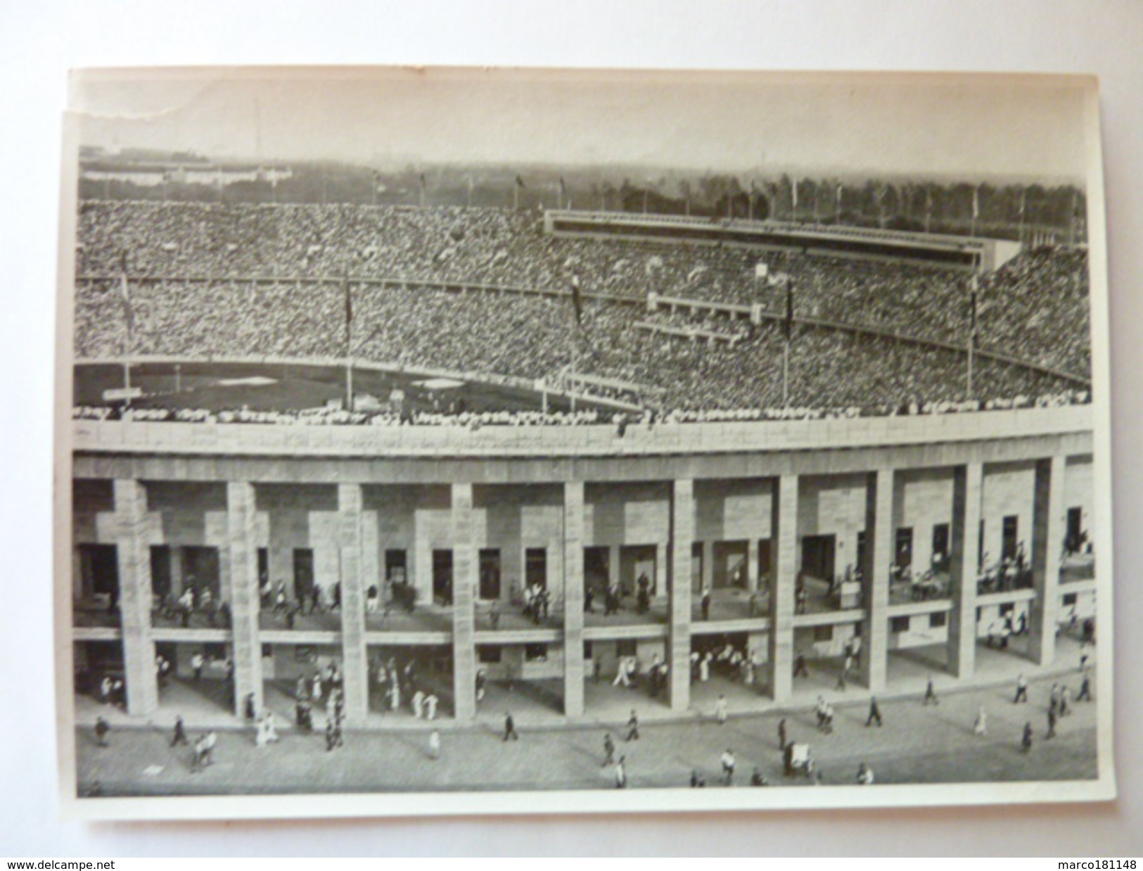 OLYMPIA 1936 - Band II - Bild Nr 8 Gruppe 58 - Vue Du Stadium , De La Loge Du Führer, De Celle De La TV Et Presse - Sport