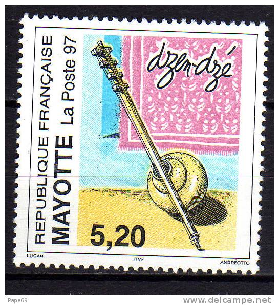 Mayotte N° 44 XX Instrument De Musique : Le Dzen-dzé Sans Charnière TB - Other & Unclassified