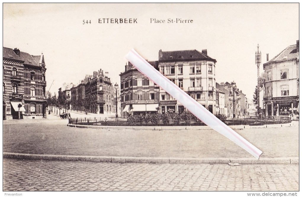 ETTERBEEK - Place Saint Pierre - Superbe  Carte - Etterbeek