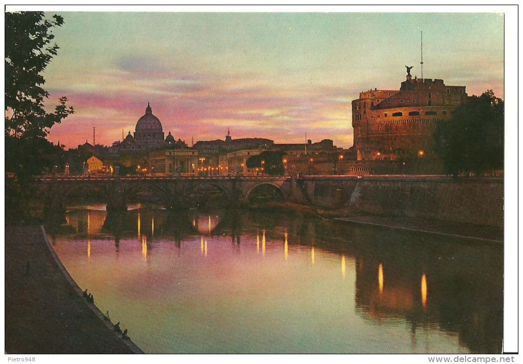 Roma (Lazio) Lungotevere Al Tramonto, Sullo Sfondo Basilica Di San Pietro E Castel Sant'Angelo - Fiume Tevere