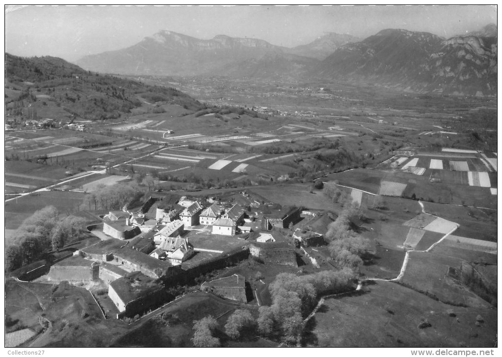 38-BARRAUX- LE FORT, HAMEAU DE LA CUILLER ET MASSIF DES BOUGES - Barraux