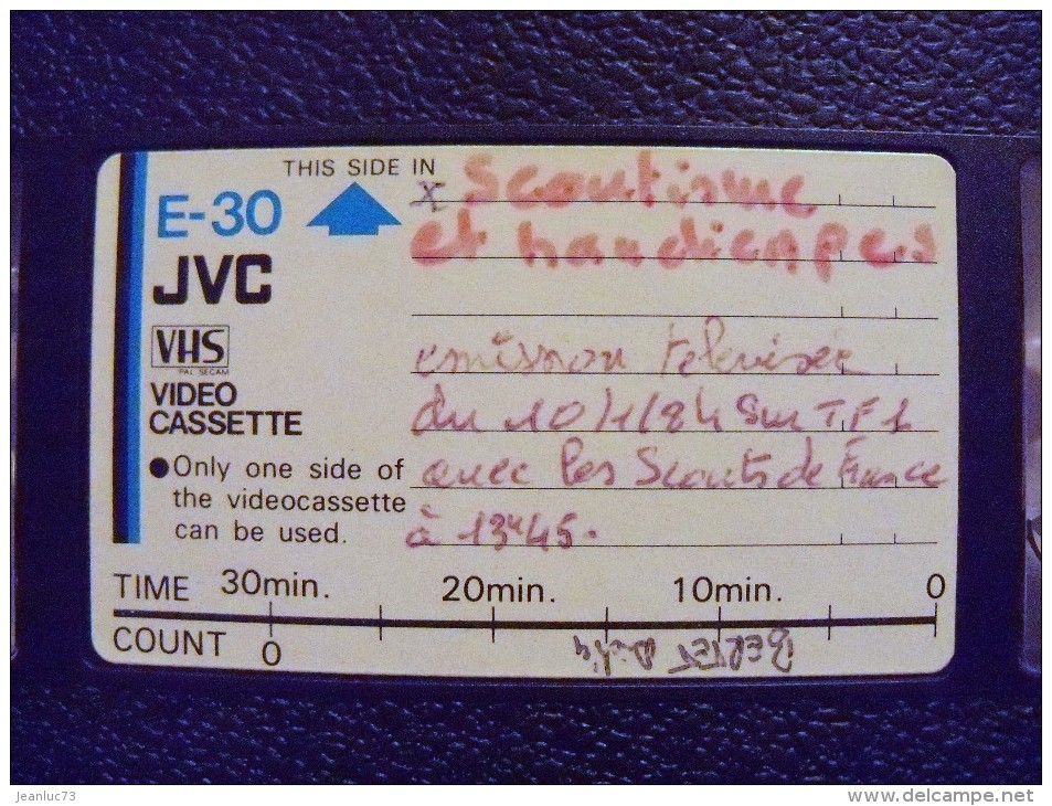 SCOUTISME - Cassettes VHS - Scouts Et Handicap (Arc En Ciel) Reportage Télévisé + VHS Film Amateur Du Tréfle De L´amitié - Scoutisme