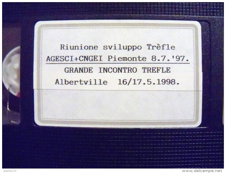 SCOUTISME - Cassettes VHS - Scouts Et Handicap (Arc En Ciel) Reportage Télévisé + VHS Film Amateur Du Tréfle De L´amitié - Scoutisme