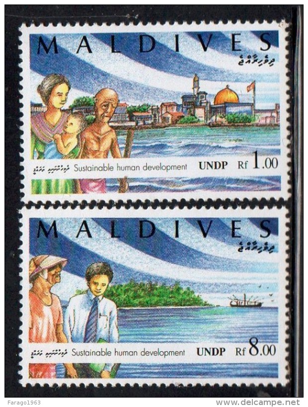 1994 Maldives UNDP Development  Complete  Set Of 2  MNH - Maldives (1965-...)