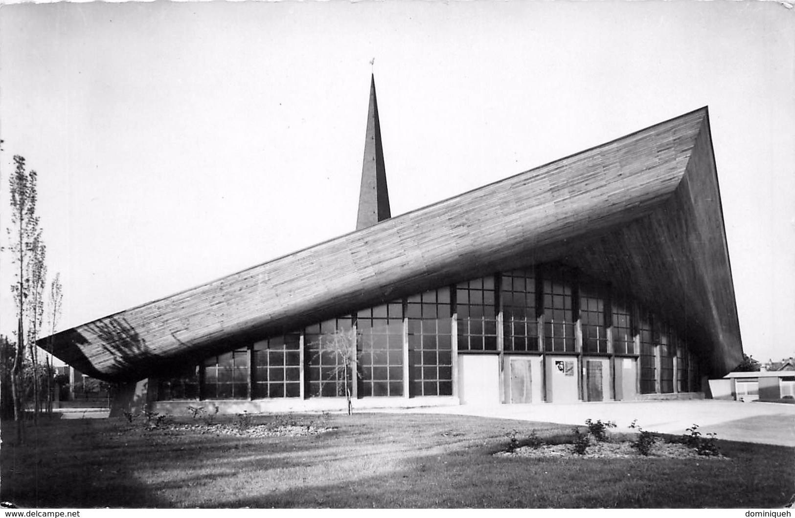 Eglise Notre-Dame De La Paix Cpsm,pf - Arnouville Les Gonesses