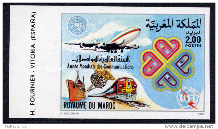 MAROC N°960 AVION,BATEAU,TRAIN NON DENTELE - Marocco (1956-...)