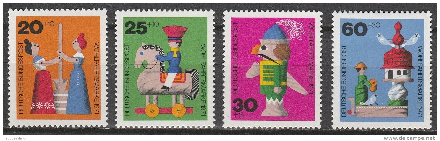 BRD      .     Yvert   551/554          .       **     .      Postfrisch    .    /   .    MNH - Ungebraucht