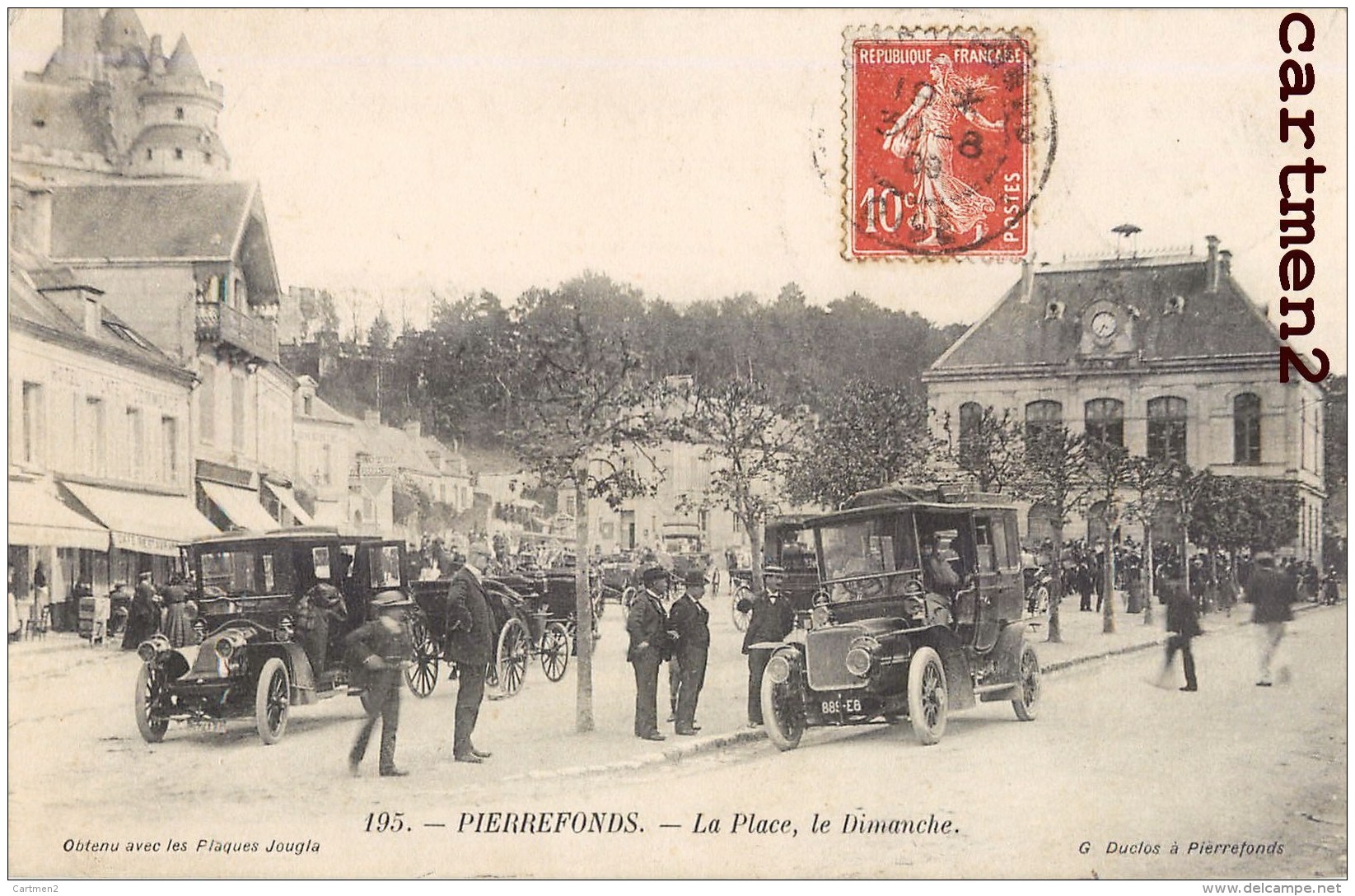 PIERREFONDS LA PLACE LE DIMANCHE AUTOMOBILE VOITURE TACOT CAR 60 OISE - Pierrefonds