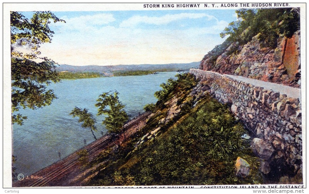 Storm King Highway, N. Y, Along The Hudson River - Hudson River