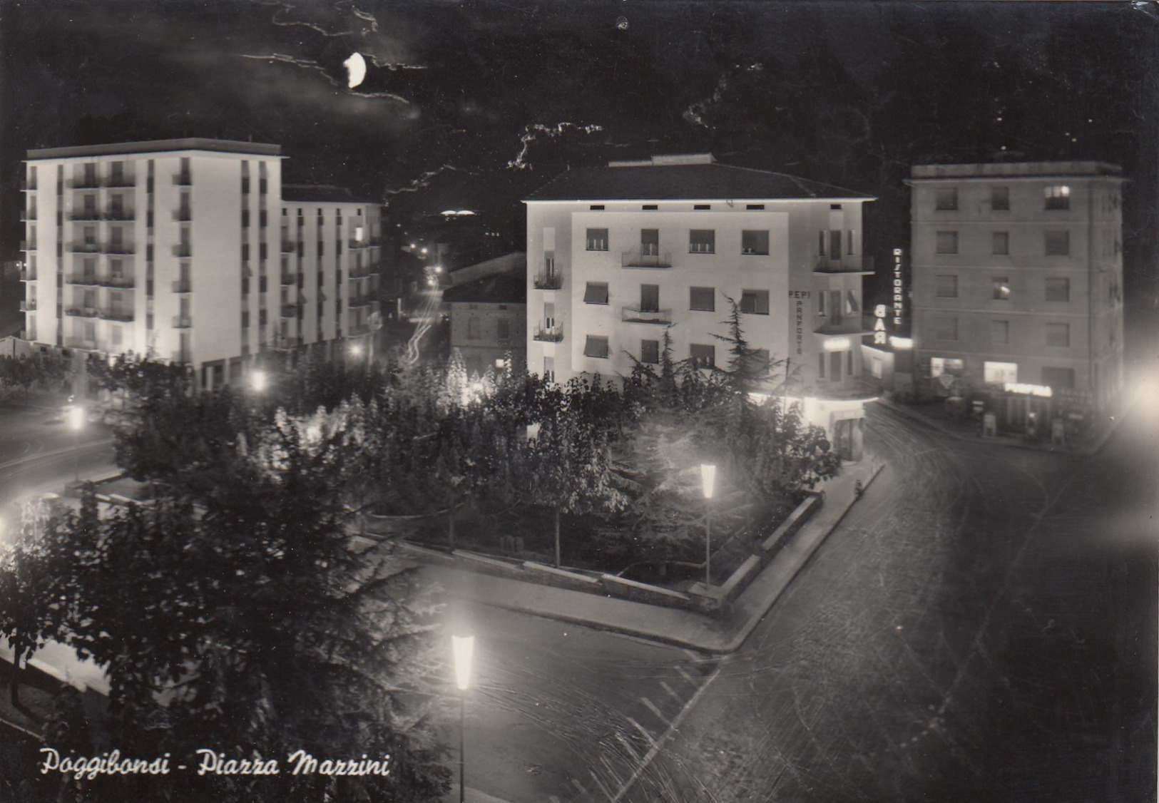 Poggibonsi -piazza Mazzini  - Veduta - Siena