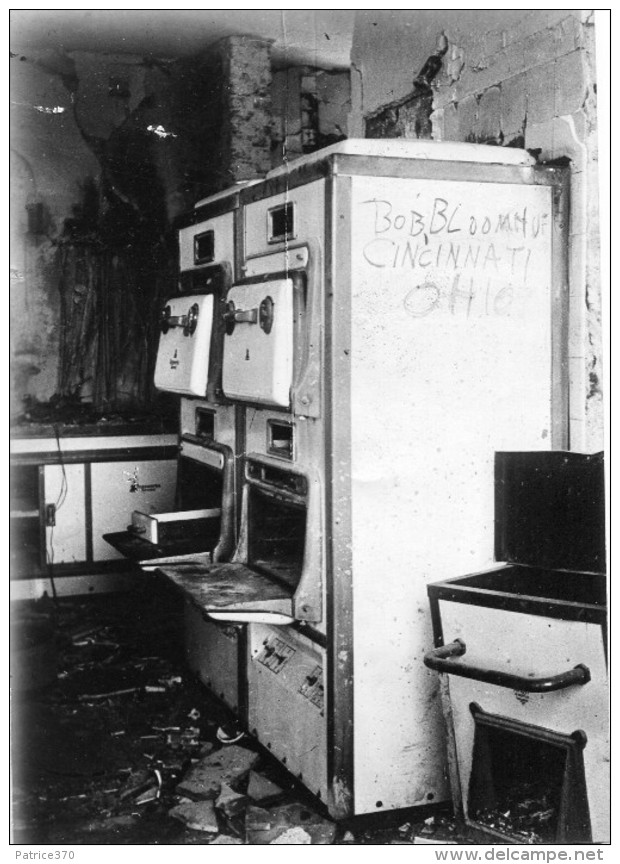 Militaria Militaire Cuisine D'HITLER à Berchtesgaden Hitler's Kitchen Tag De Soldat ? Guerre 1939 1945 - Oorlog 1939-45