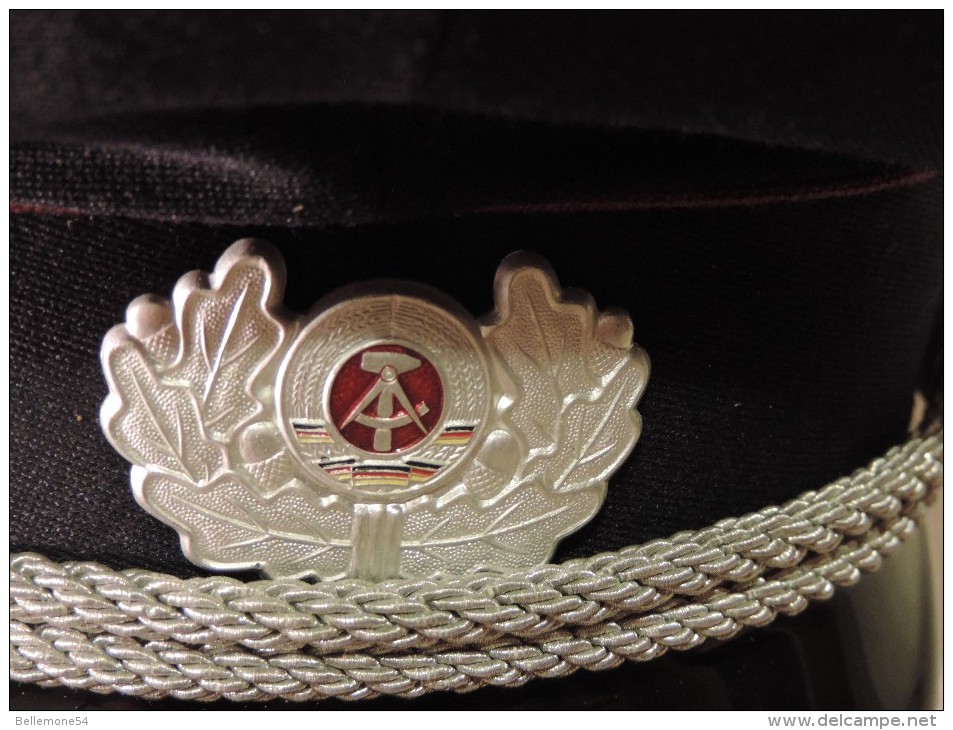 Rare Casquette De Sapeurs Pompiers Allemagne De L'est - Pompieri