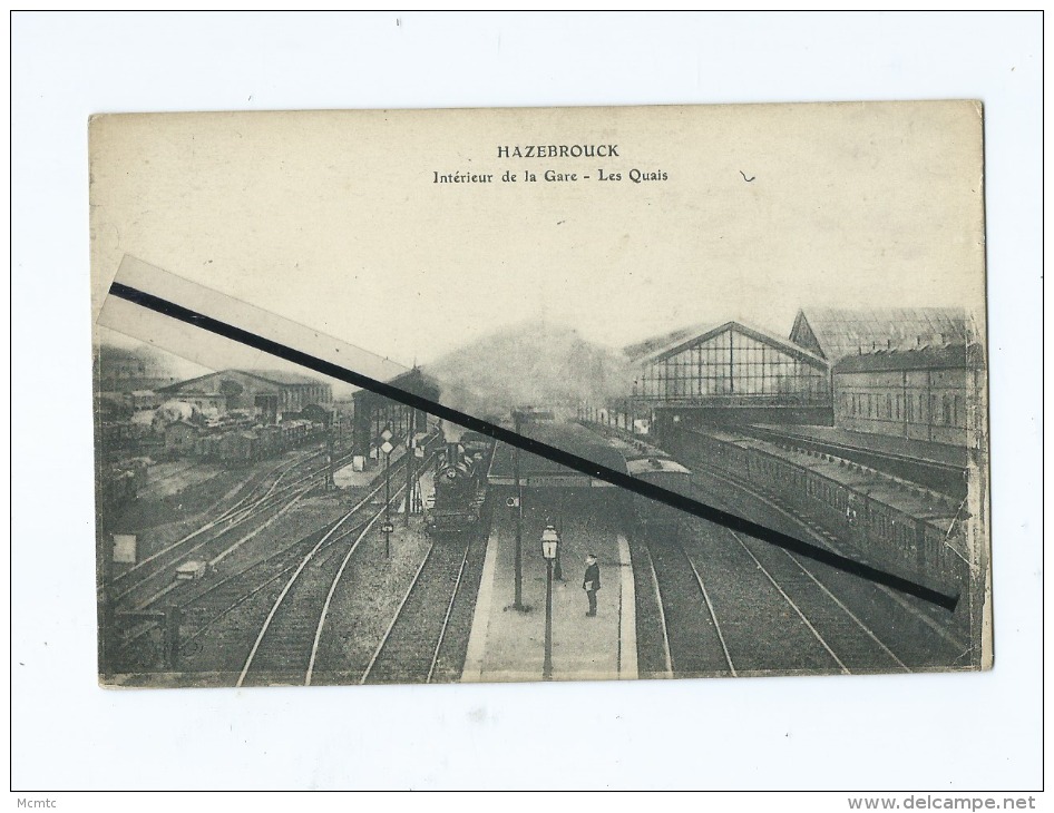 CPA  -  Hazebrouck  - Interieur De La Gare - Les Quais  (train , Locomotive , Wagons ) - Hazebrouck