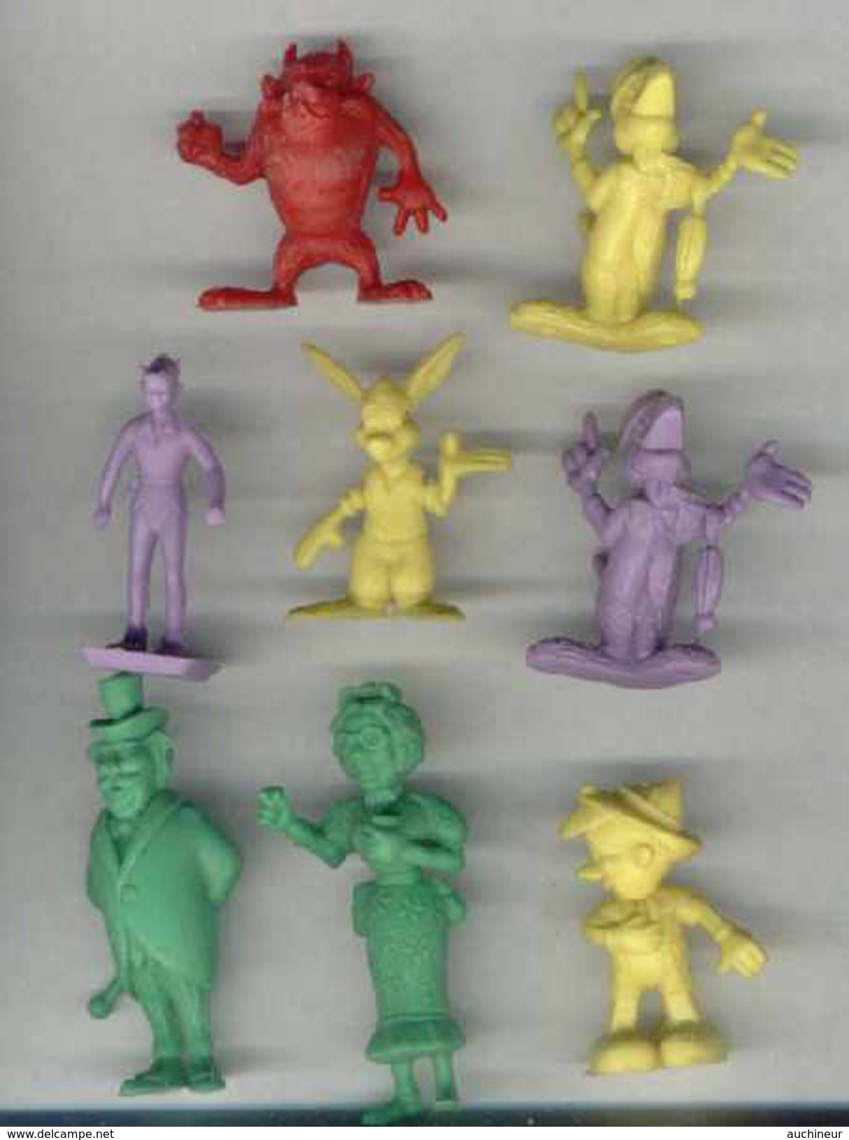 Figurines Diverses X 7 Dont Diable De Tasmanie, Peter Pan Lapin Perroquet - Altri & Non Classificati