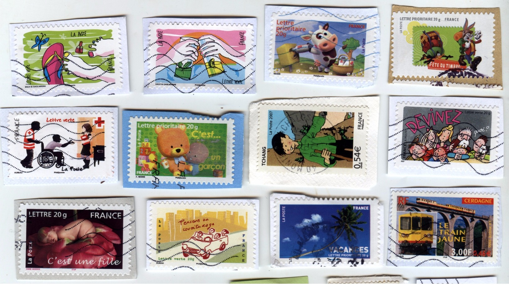 Lot de 131 Timbres FRANCE Oblitérés Collés - Série et Thèmes Variés BD Sport Monument Ville Personnalités Art Animaux ..