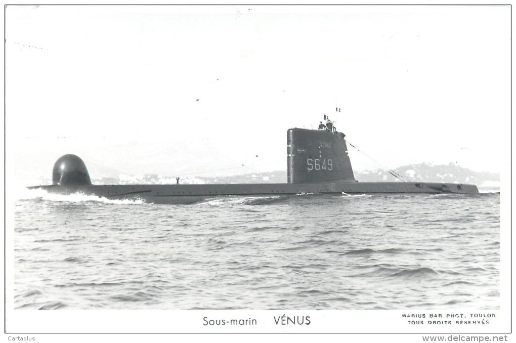 SOUS MARIN VENUS PHOTOGRAPHE TOULON MARIUS BAR NAVIRE DE GUERRE  PAQUEBOT BOAT TRANSPORT BATEAU - Sous-marins