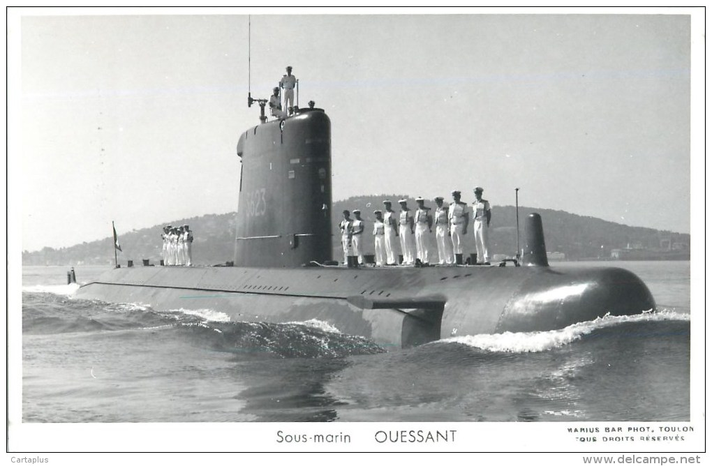 SOUS MARIN OUESSANT PHOTOGRAPHE TOULON MARIUS BAR NAVIRE DE GUERRE  PAQUEBOT BOAT TRANSPORT BATEAU - Submarines