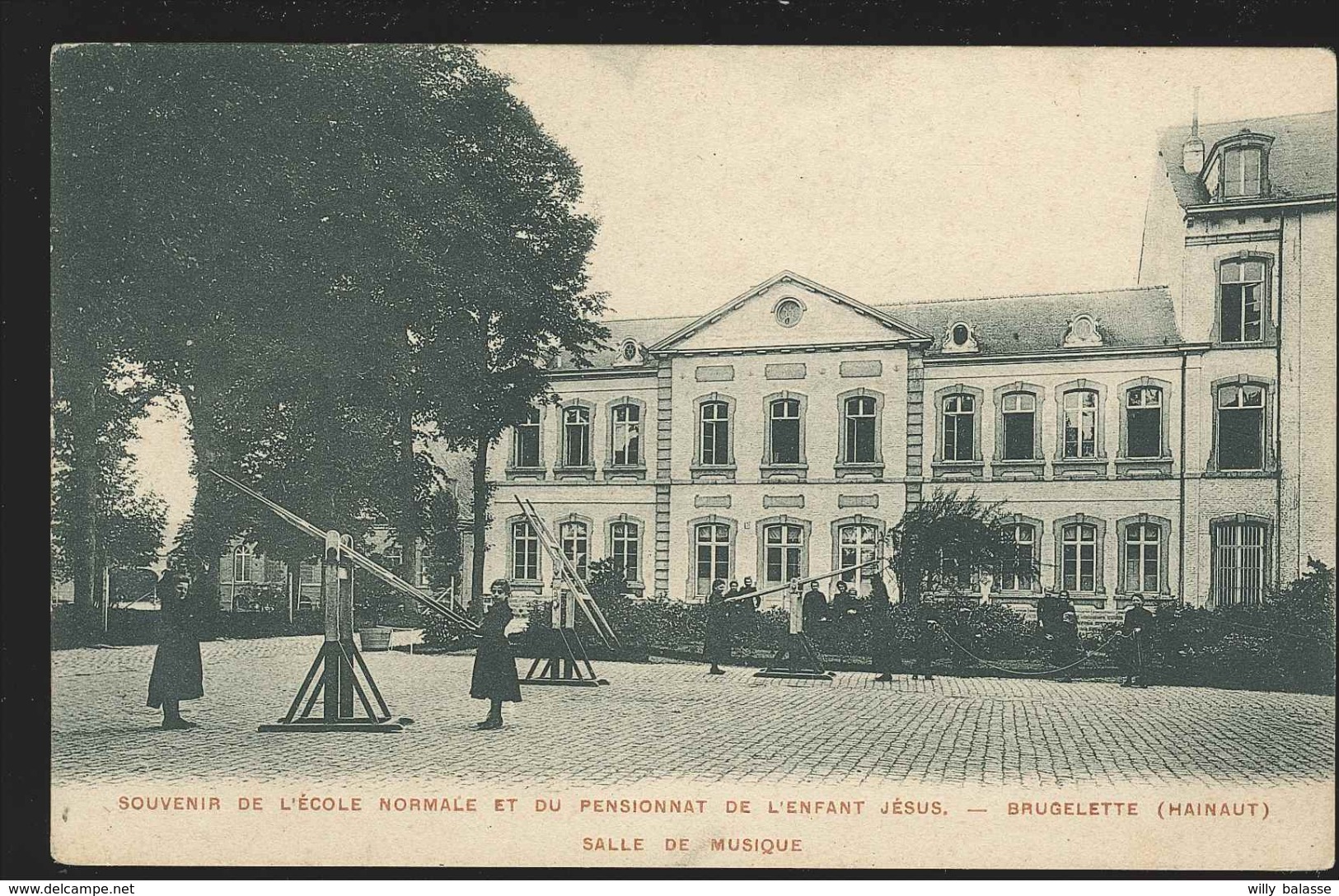 +++ CPA - BRUGELETTE - Souvenir De L'Ecole Normale Et Du Pensionnat De L'Enfant Jesus  // - Brugelette