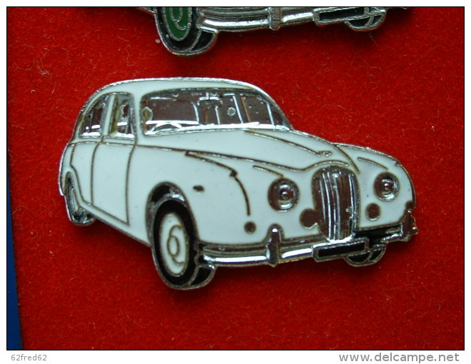 PIN´S ANCIENNE JAGUAR - BLANCHE  - EMAIL - Jaguar