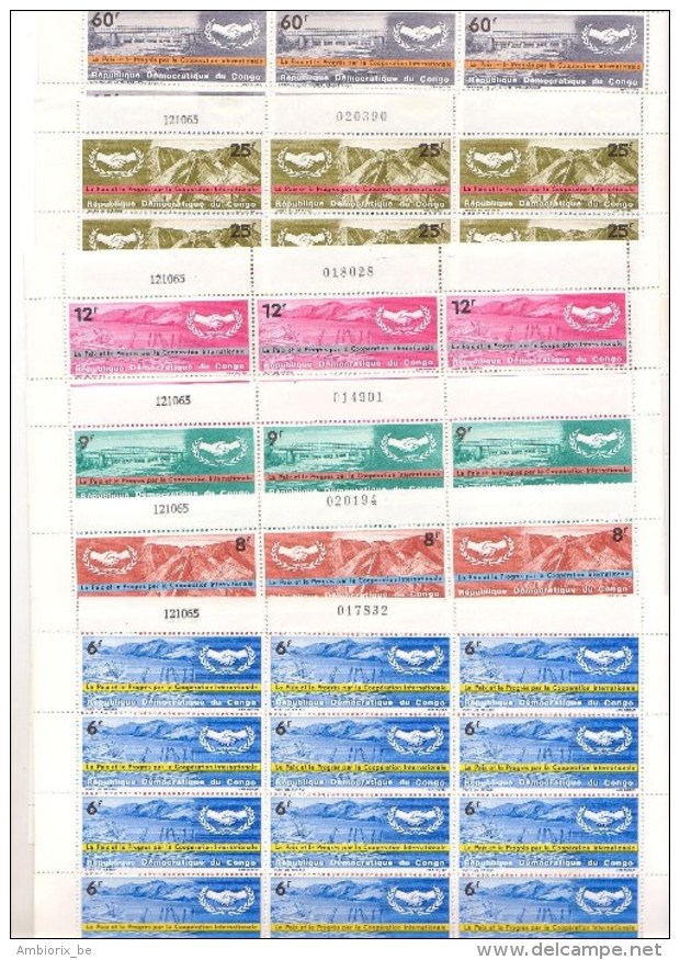 599-604 En Feuilles De 30 Timbres - Nuevas/fijasellos