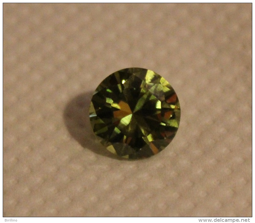 232 - Zircone verde - ct. 11.25