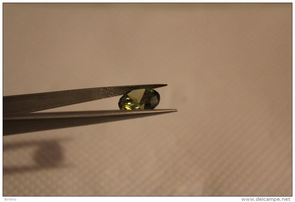 232 - Zircone Verde - Ct 10.60 - Zircon