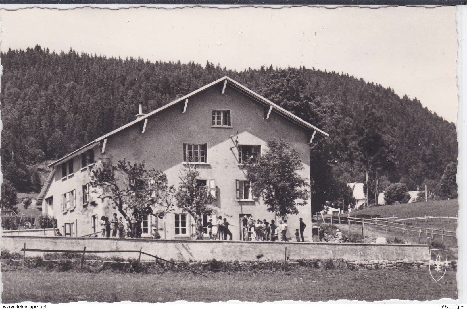 38 AUTRANS, Maison D'enfants Les Fougères, Belle Animation, Carte Dentelée Glacée - Autres & Non Classés