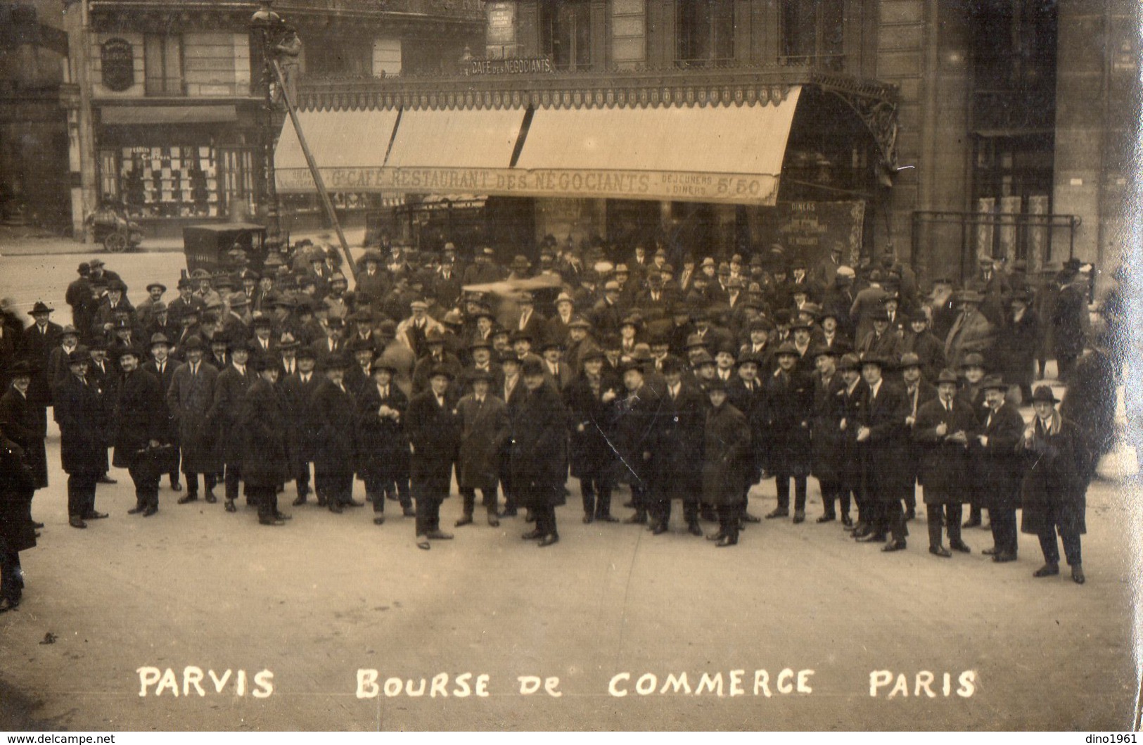 CPA 1965 - Carte Photo - Parvis Bourse De Commerce & Grand Café Restaurant Des Négociants à PARIS - Cafés, Hoteles, Restaurantes