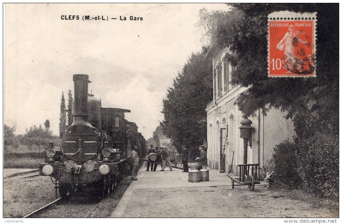 V4882 Cpa 49 Clefs - La Gare - Other & Unclassified