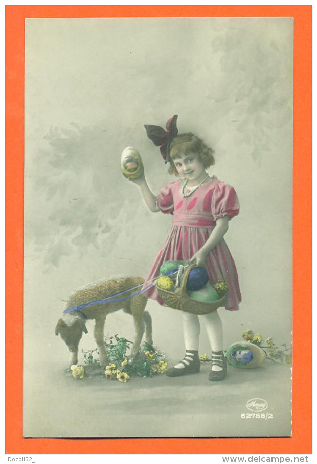 CPA Paques " Petite Fille Et Mouton  " - Easter