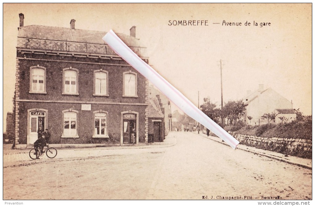 SOMBREFFE - Avenue De La Gare  - Avec Devant "Café -Restaurant E. Adam" Et Panneau Pub "M.M Delmez Dentistes - Fleurus" - Sombreffe