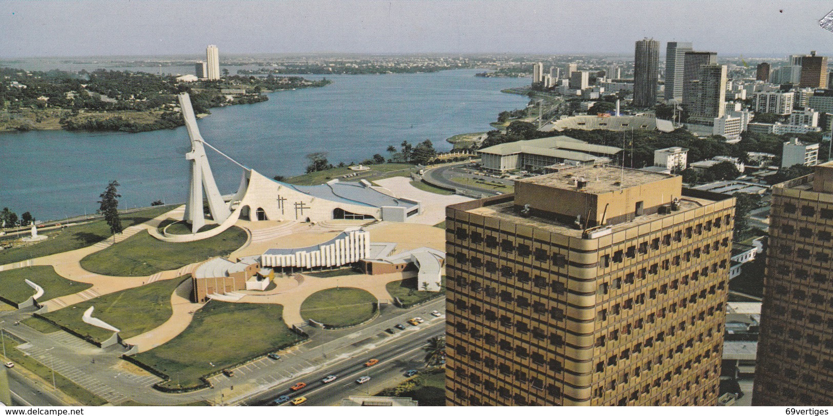 ABIDJAN, Vue Du Sommet Des Tours Administratives, CPCM Couleurs 21x10 - Ivory Coast