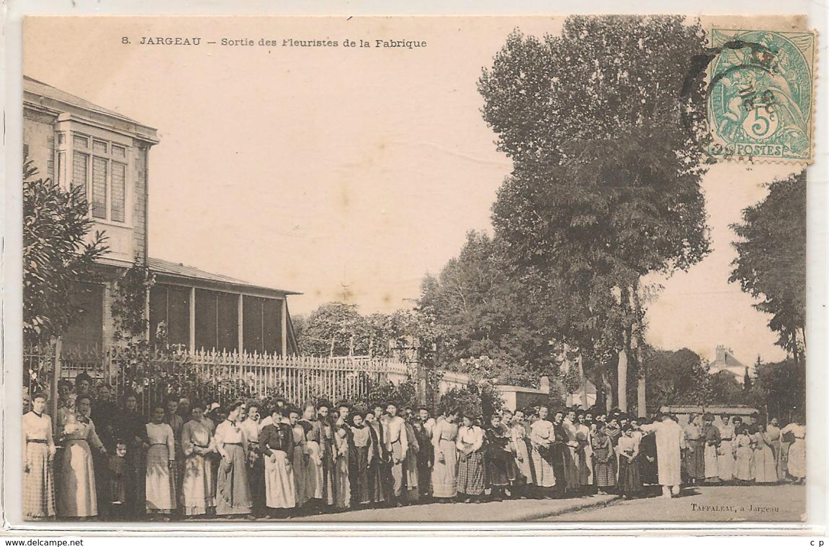 Jarjeau - Sortie Des Fleuristes De La Fabrique   - CPA° - Jargeau