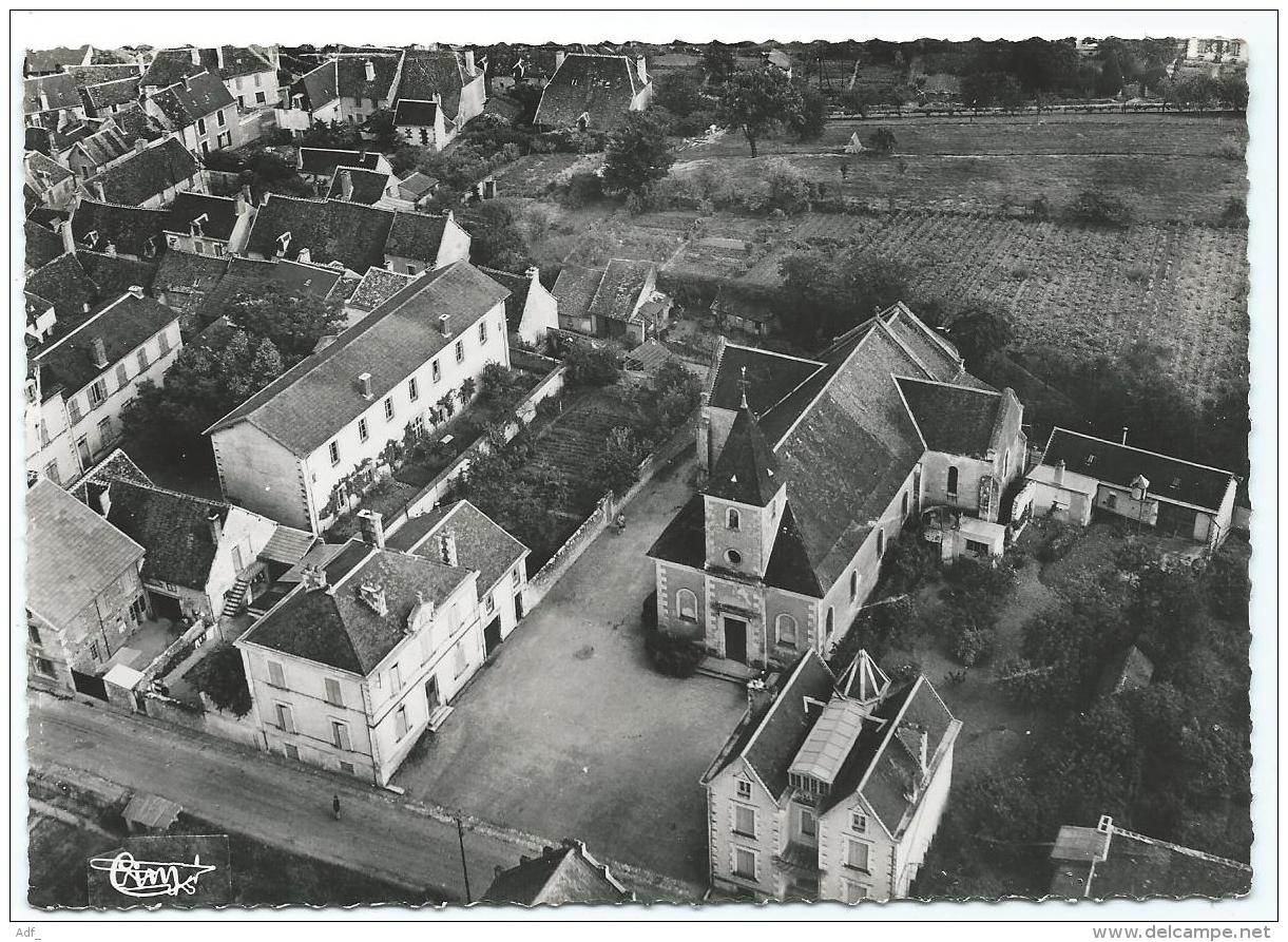 CPSM LA TRIMOUILLE, VUE AERIENNE SUR L'EGLISE, L'ECOLE ET L'HOTEL DE VILLE, VIENNE 86 - La Trimouille