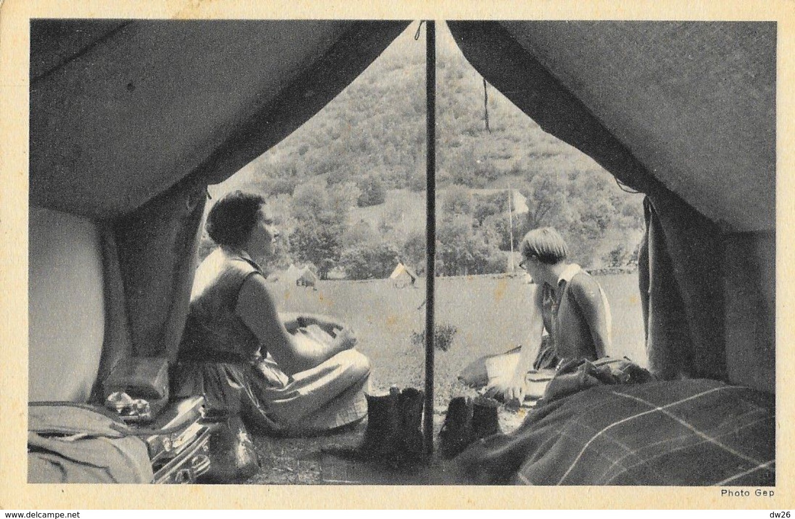 Fédération Française Des Eclaireuses De France, F.F.E. - Lot De 6 Cartes Non Circulées: Camp, Tentes, Activités... - Movimiento Scout