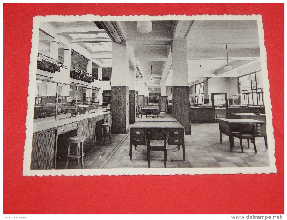 BRUXELLES - FOREST - Inauguration De L´Hôtel Communal En 1938 -  Intérieur Des Bureaux - Forest - Vorst