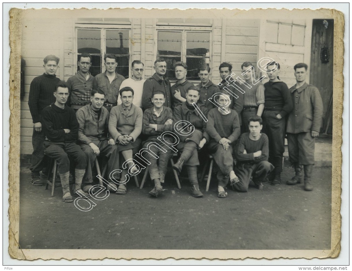 Guerre De 1939-45. Groupe De Prisonniers Au Stalag IV G (Oschatz). Henri Ephimenko De Beauvais. - War, Military