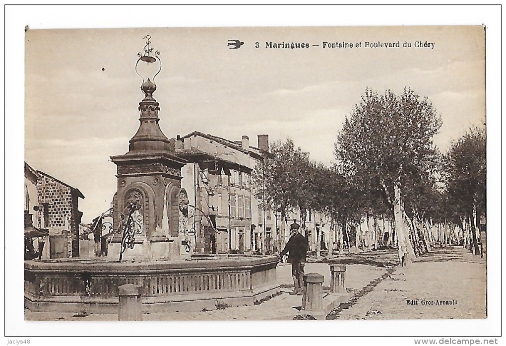 MARINGUES  (cpa 63)  Fontaine Et Boulevard Du Chéry   -    - L 1 - Maringues