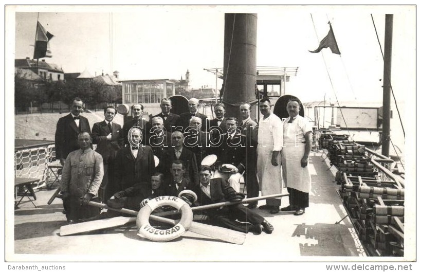 ** T1 ~1930 MFTR Visegrád GÅ‘zös Fedélzetén, Csoportkép A Hajó... - Non Classés