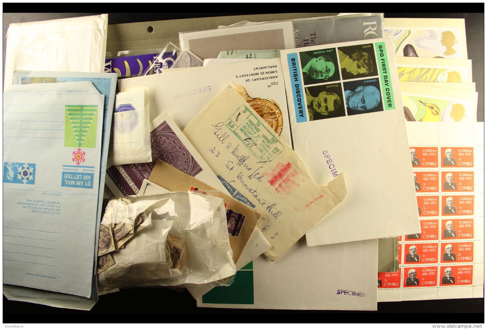 A GREAT BRITAIN MISCELLANY An Unsorted Carton Containing (mostly QEII Period) Items E.g. "Specimen" FDC Envelopes,... - Other & Unclassified
