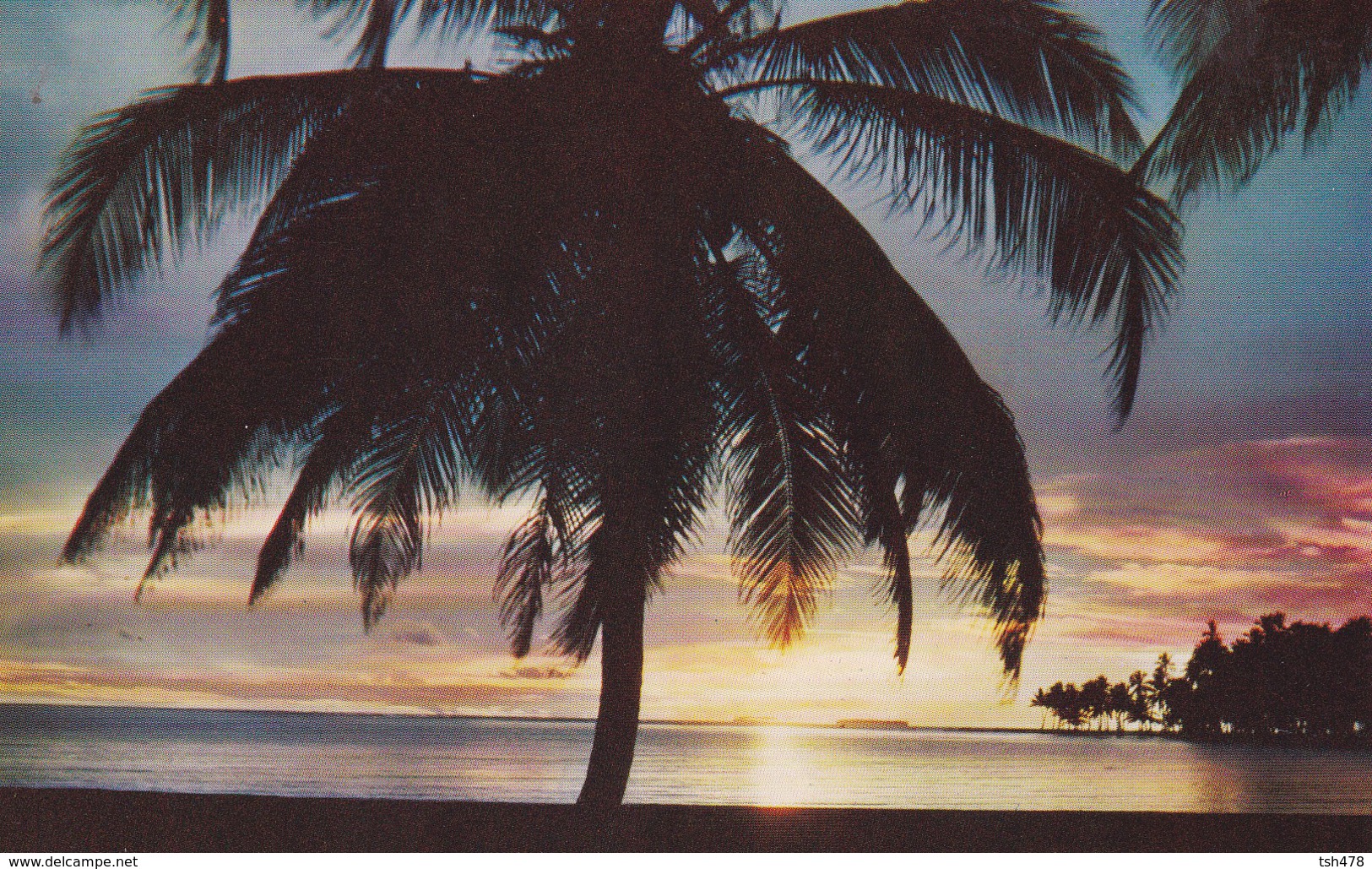 PANAMA--Amanecer En Una Isla De SAN BLAS-- Voir 2 Scans - Panama