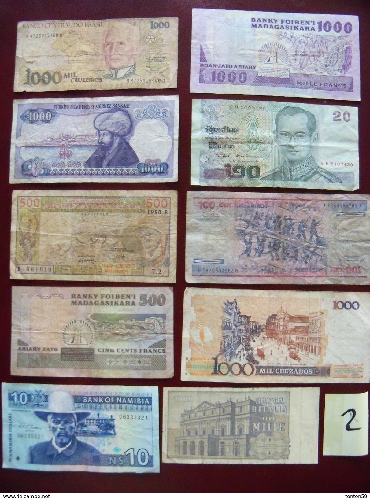 Lot De 10 Billets D'anciens Billets De Banque Usagés Monde. N0 2 - Autres & Non Classés