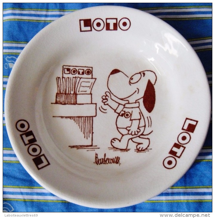 LOT 2 PETITES ASSIETTES ILLUSTREES SIGNEES PAR BARBEROUSSE - THEME CHIEN ET LOTO - Other & Unclassified