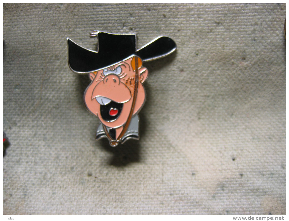 Pin's Personnage De La BD De LUCKY LUKE - Comics