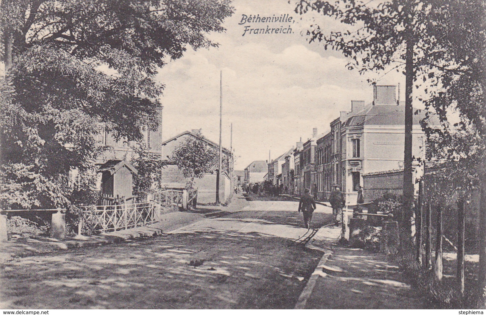 Carte Postale Animée, Rue De La Gare, Betheniville - Bétheniville